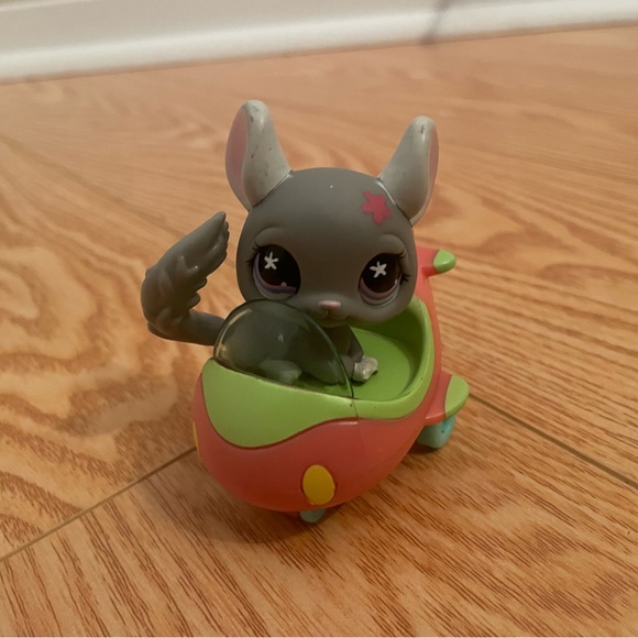 2010 Littlest Pet Shop Speedy Tails RC Car NO REMOTE with Authentic LPS #495 - Picture 8 of 8